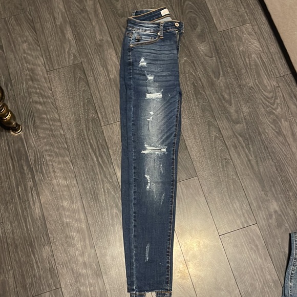 Vici Collection Jeans- 2 pair - Picture 6 of 7